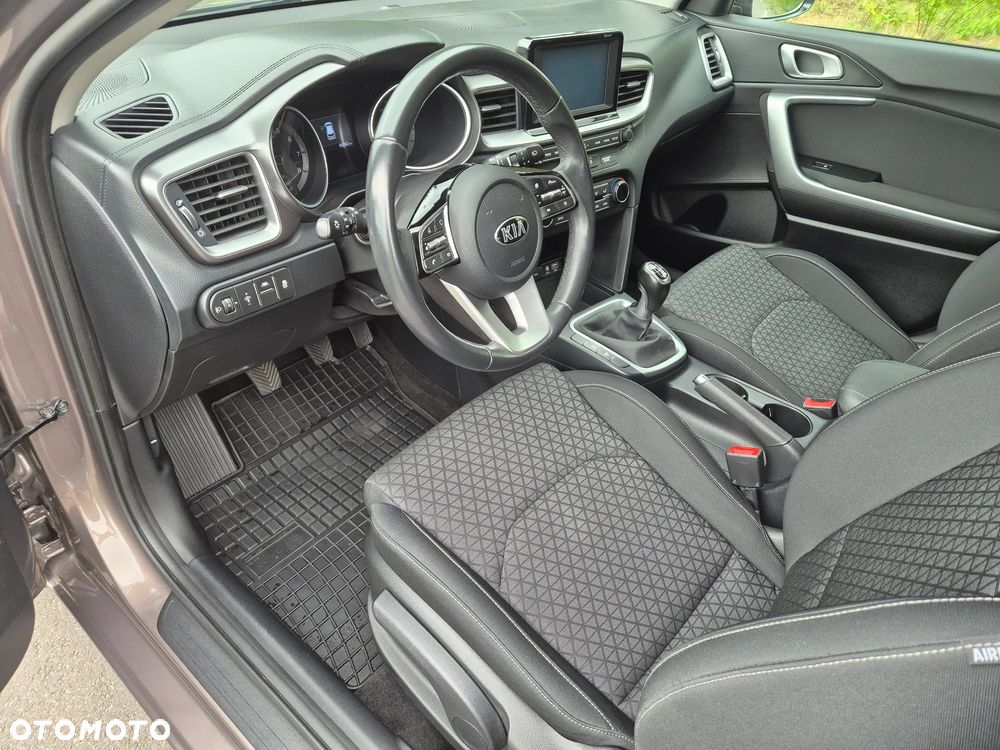 Kia Ceed 1.4 T-GDI M - 15