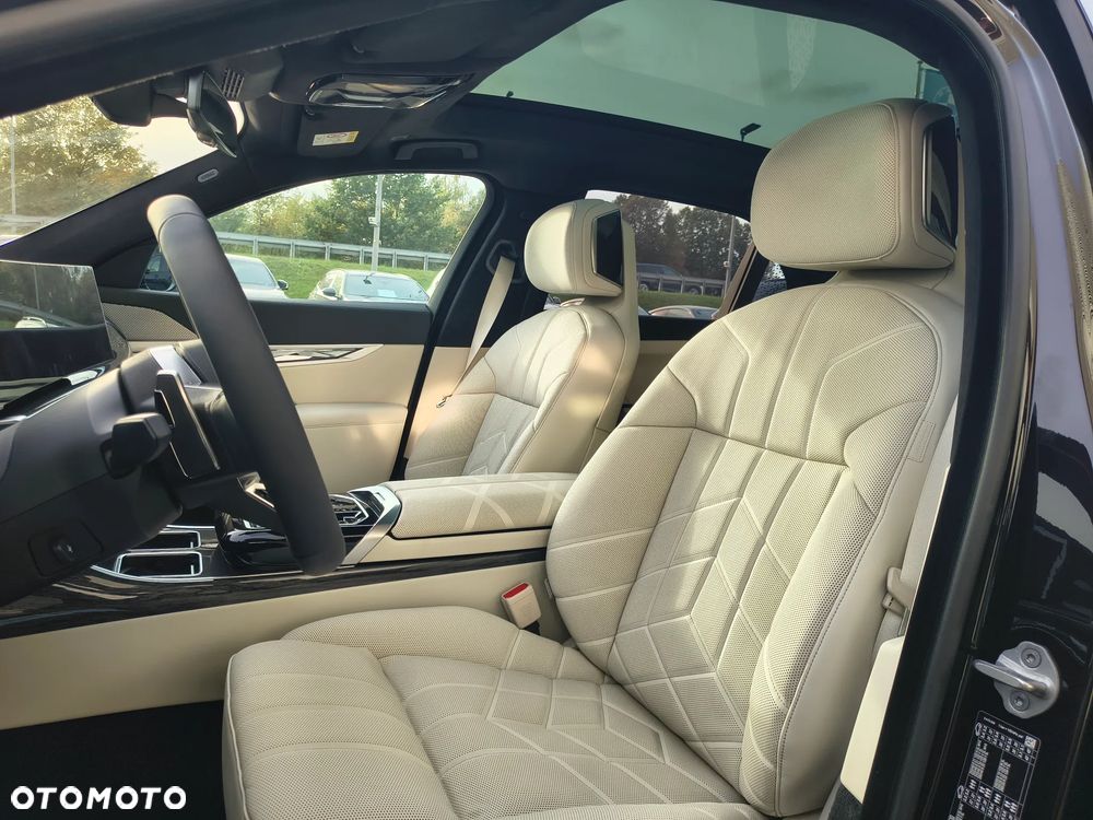 BMW Seria 7 - 9
