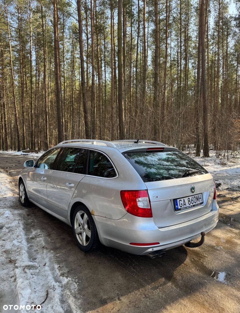 Skoda Superb 2.0 TDI Ambition - 4