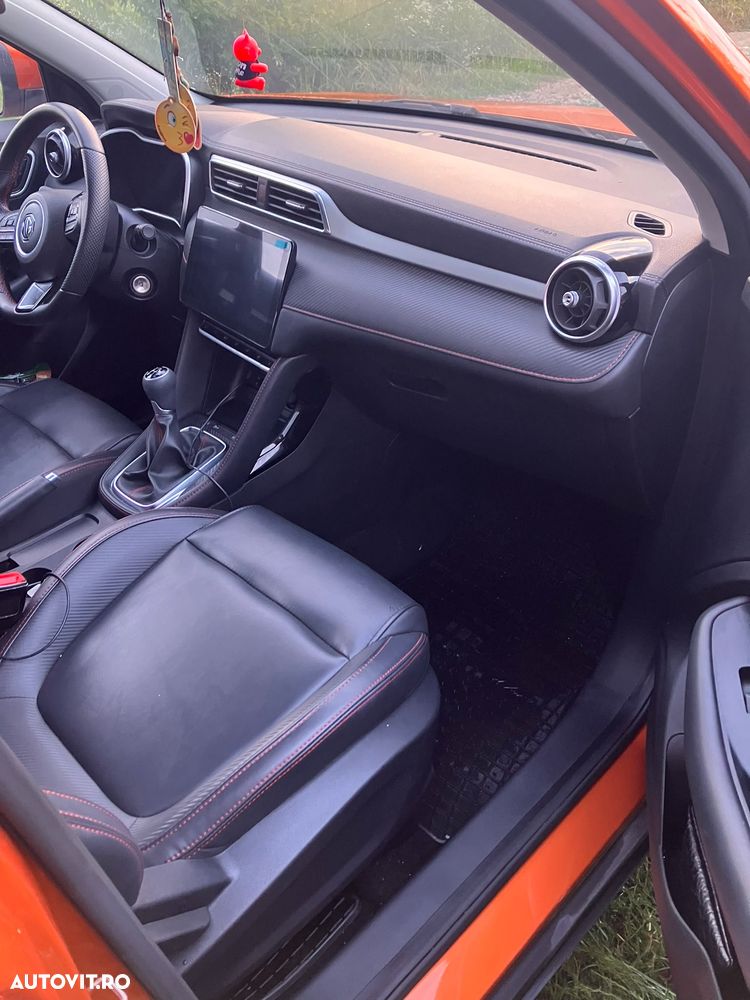 MG ZS 1.5 GSL 5MT Exclusive - 7
