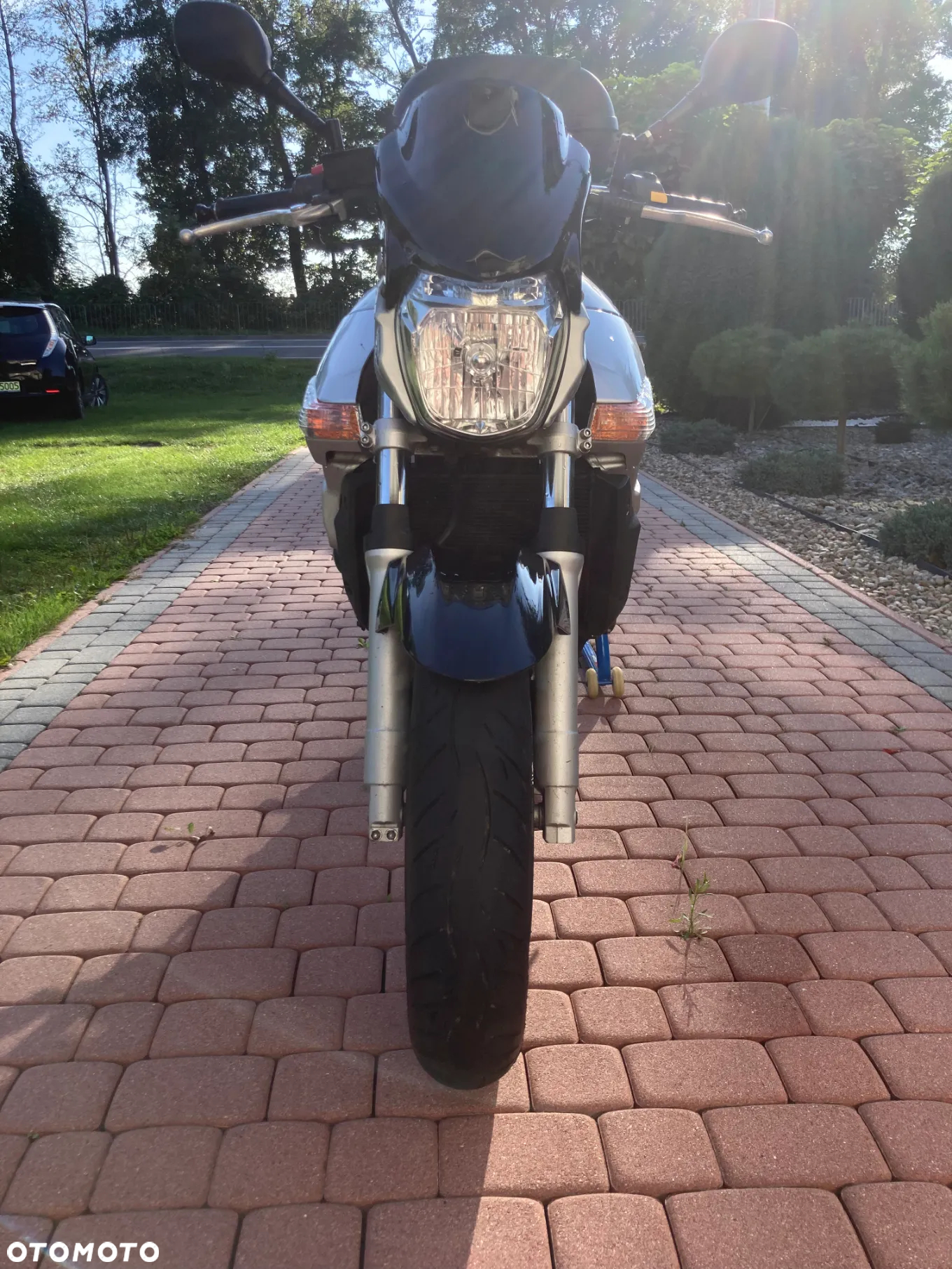 Suzuki GSR - 3