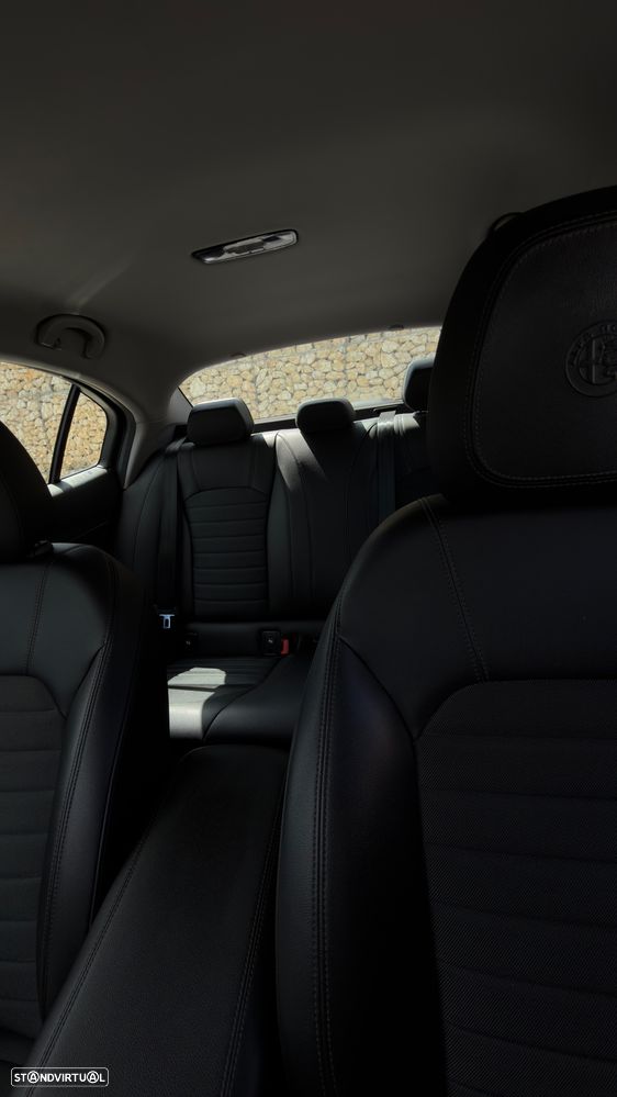 Alfa Romeo Giulia 2.2 D Sprint AT8 - 34