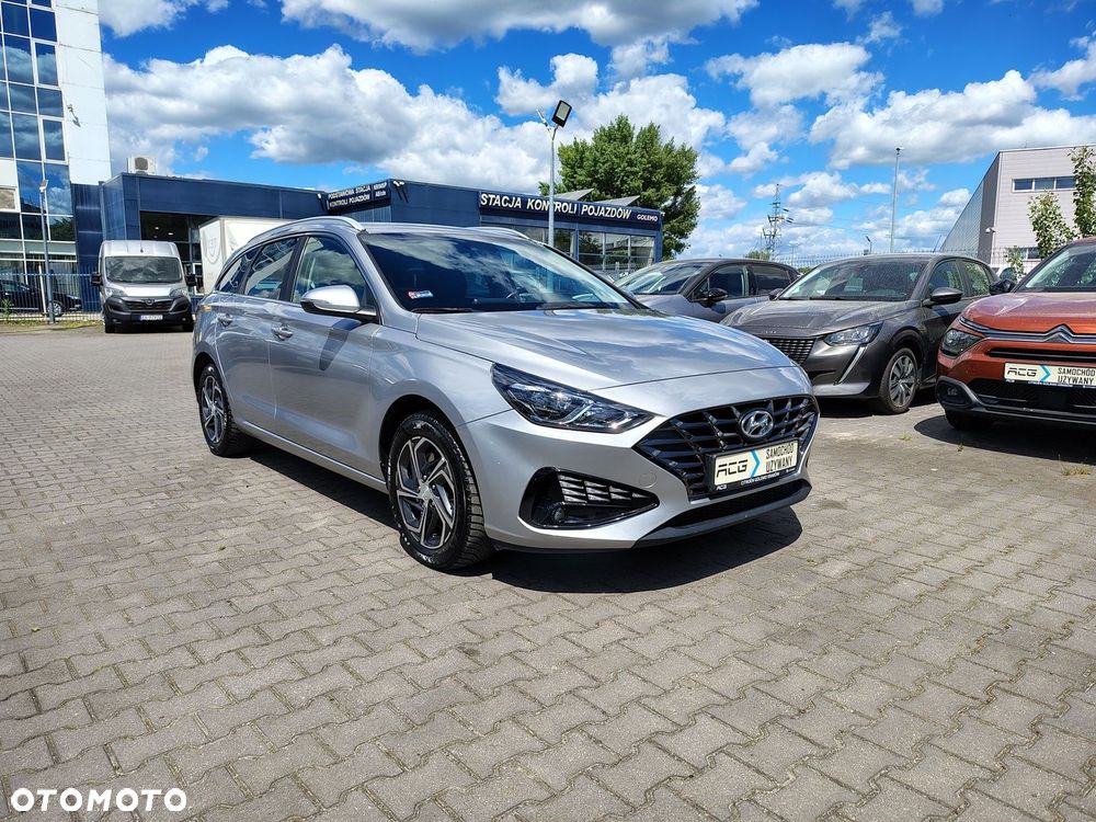 Hyundai i30 1.5 DPI Comfort - 1