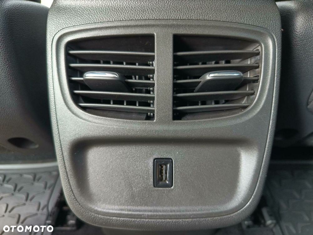 Opel Grandland 1.2 T Business Edition S&S - 29