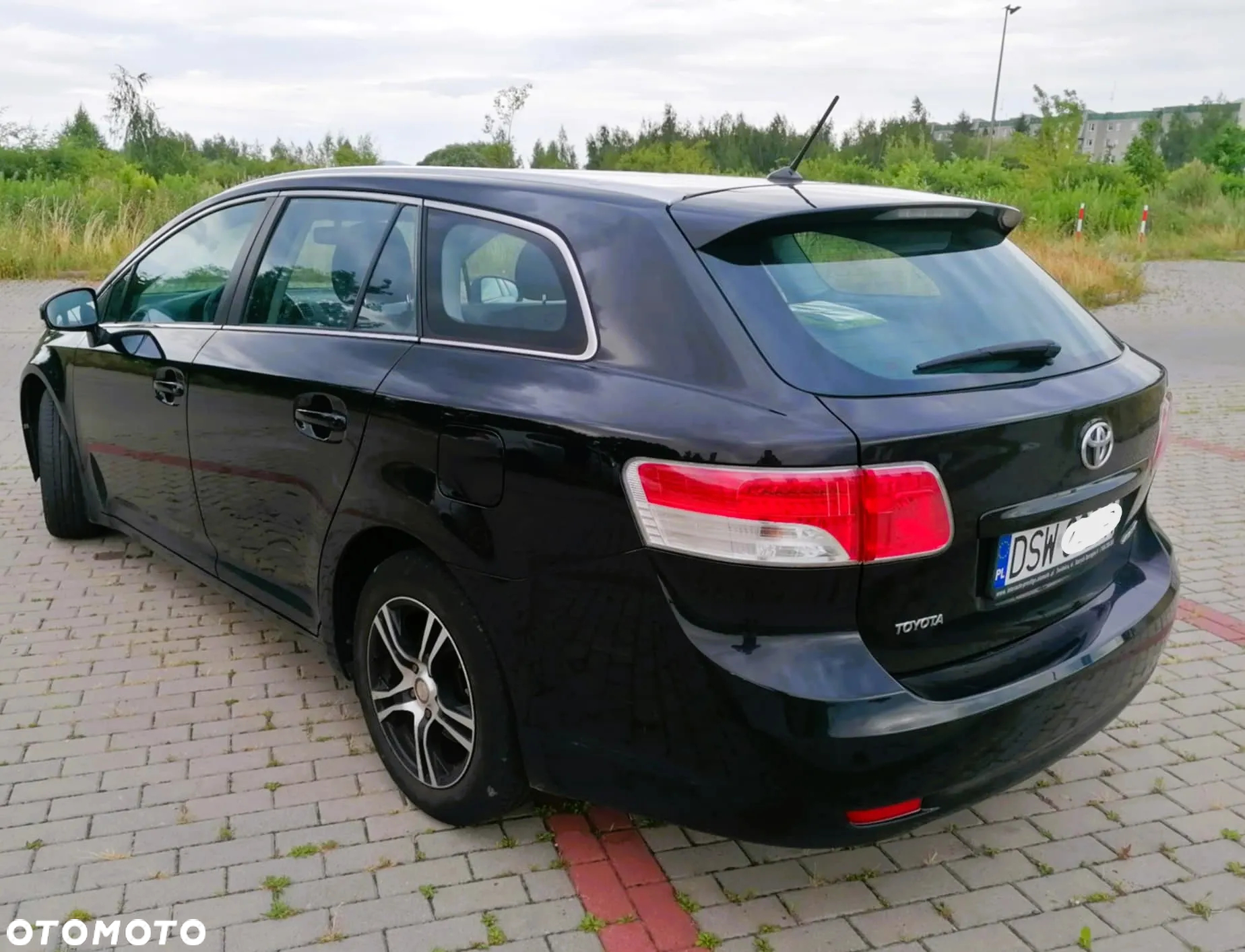 Toyota Avensis 1.6 Luna - 4