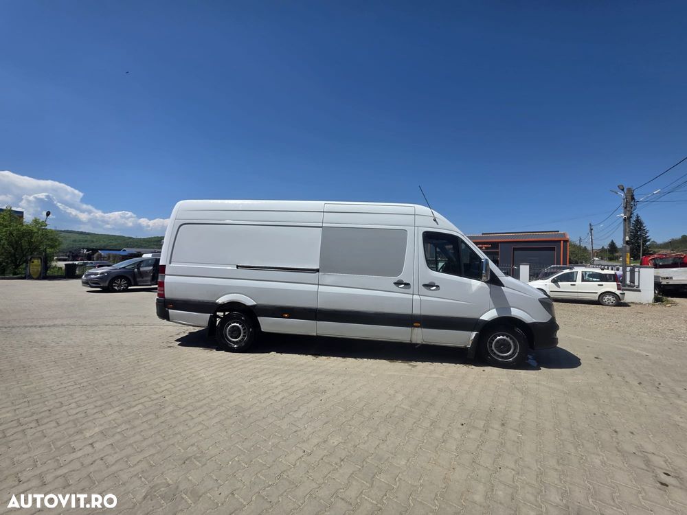 Mercedes-Benz Sprinter - 3