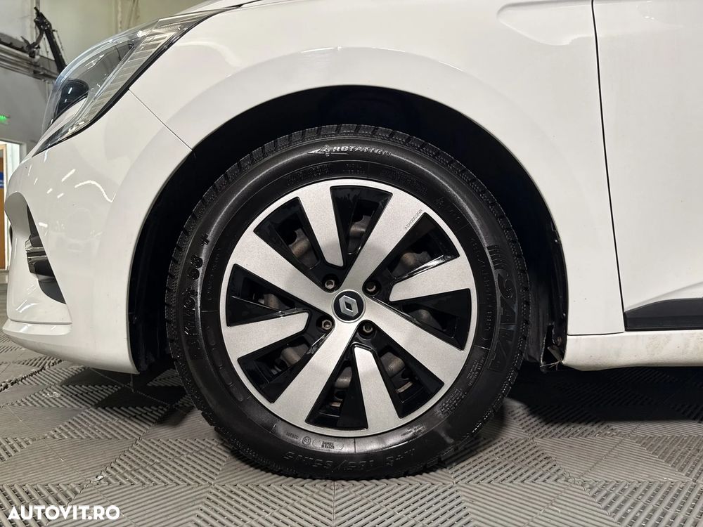 Renault Clio - 13