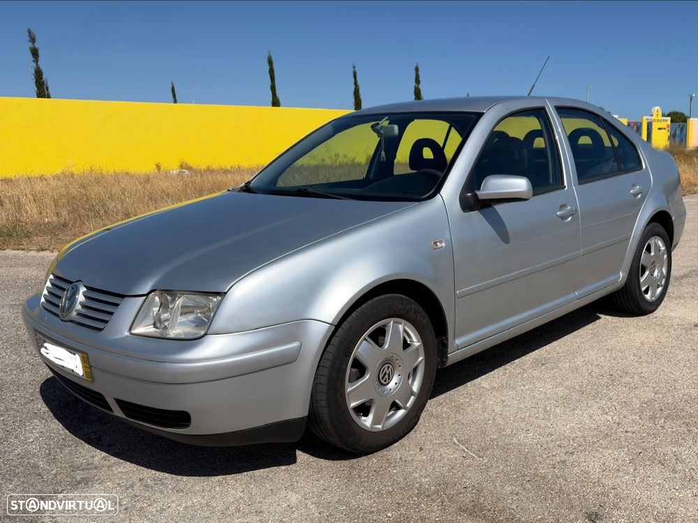 VW Bora - 1