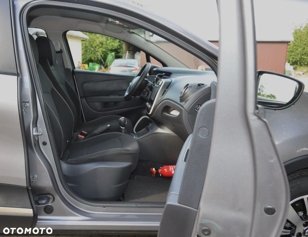 Renault Captur - 32