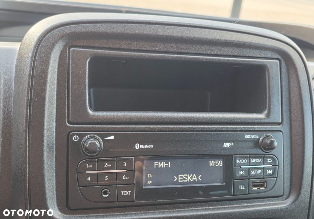 Renault Trafic - 21