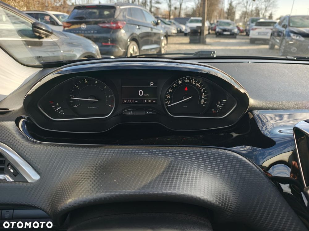 Peugeot 208 PureTech 110 Stop & Start EAT6 Allure - 23