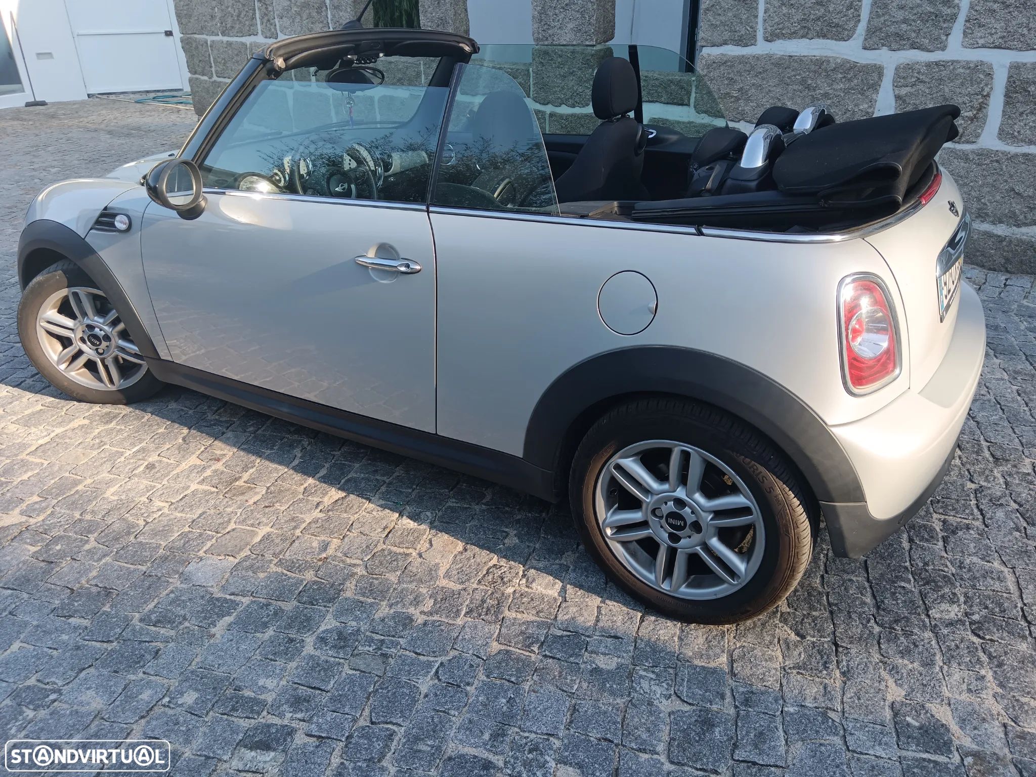 MINI Cabrio Cooper D - 1