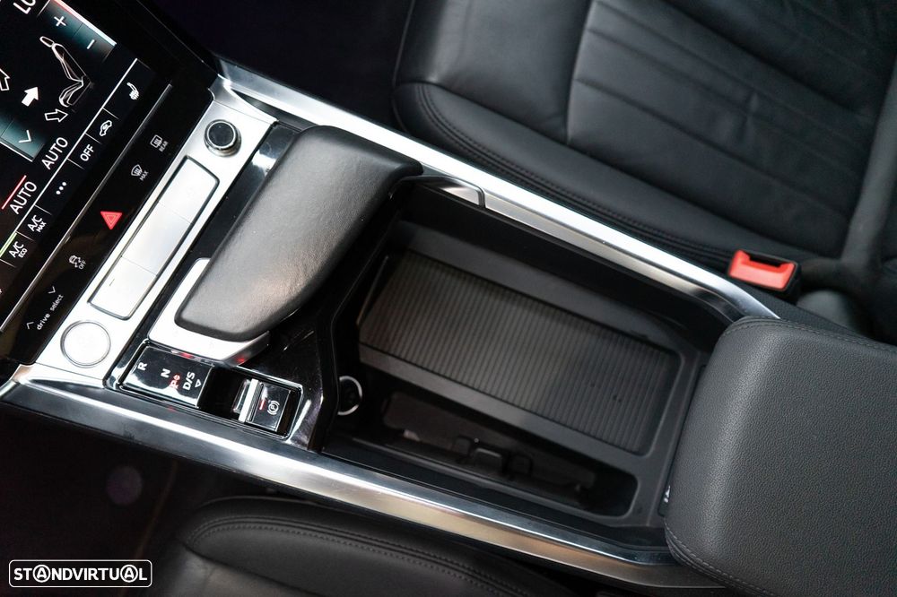 Audi e-tron 55 quattro S line - 30