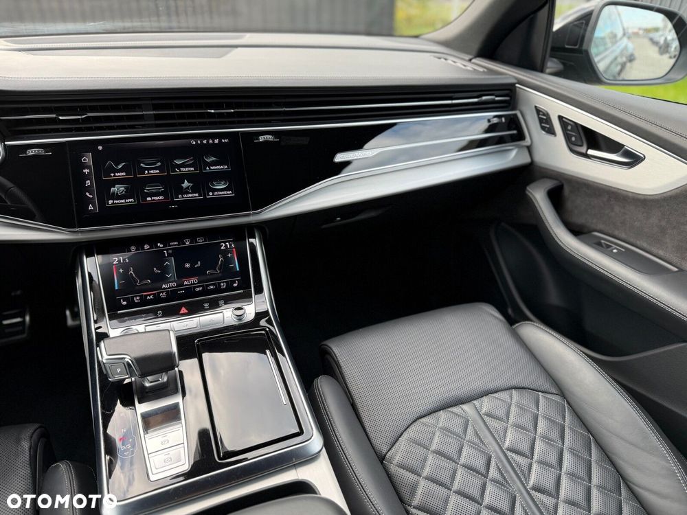 Audi Q8 - 17