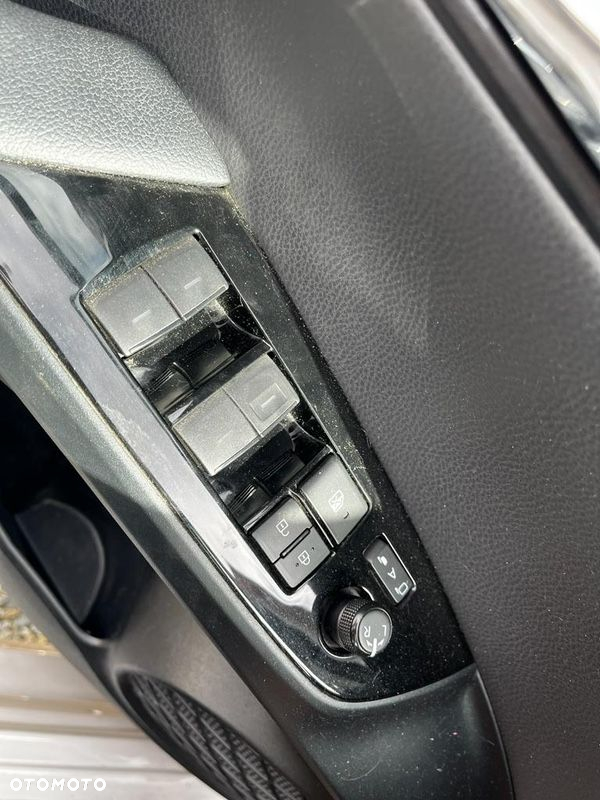 Toyota Prius - 21