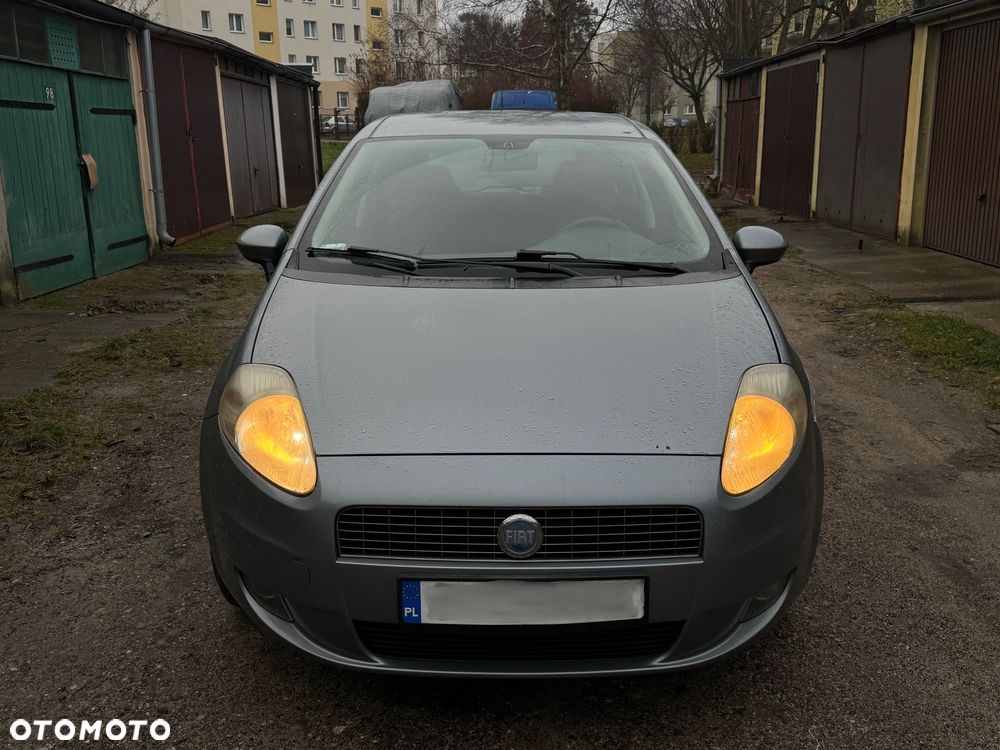 Fiat Punto 1.2 16V Emotion - 1