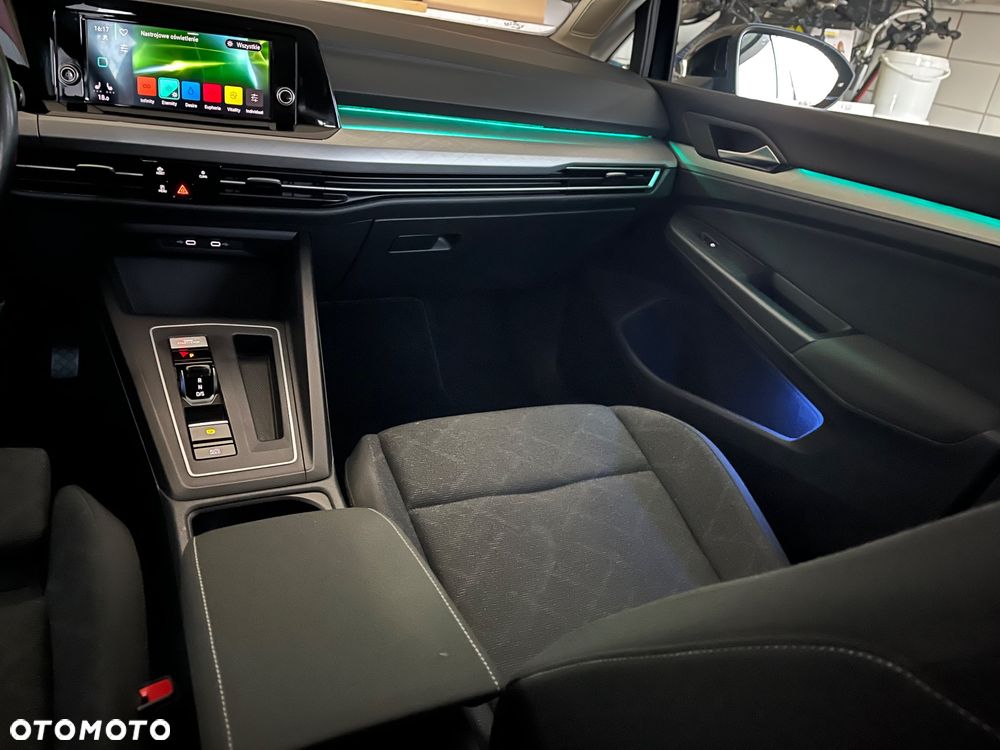 Volkswagen Golf 1.5 eTSI EVO Active DSG - 12