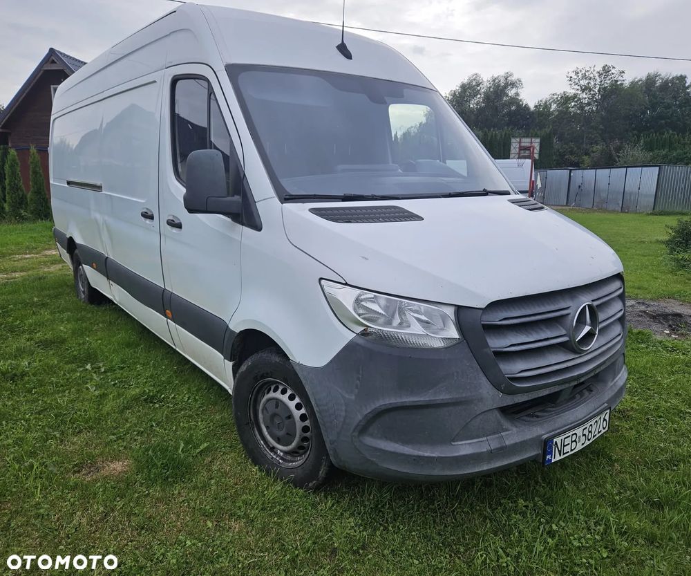 Mercedes-Benz Sprinter - 1