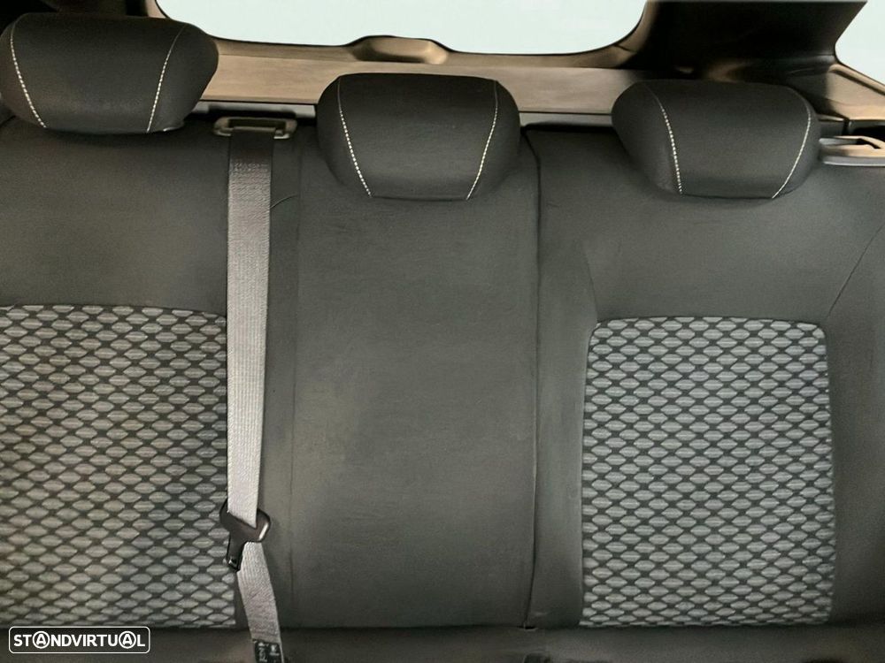 Opel Astra Sports Tourer - 17