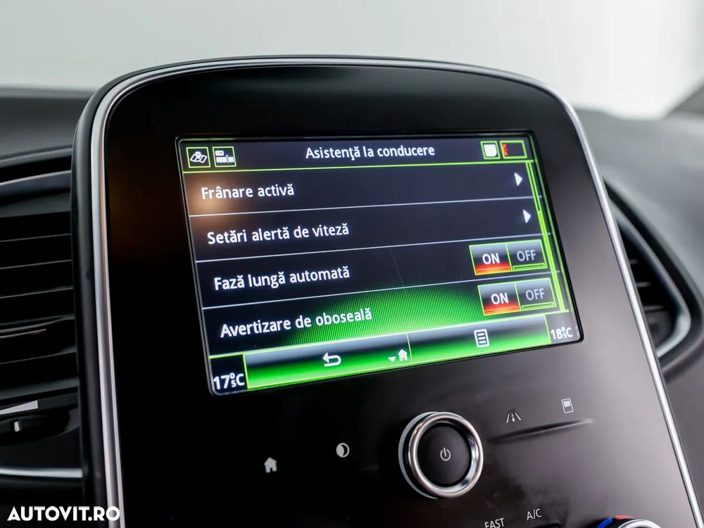 Renault Grand Scenic BLUE dCi 120 BUSINESS EDITION - 19