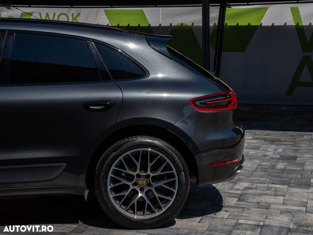 Porsche Macan - 12
