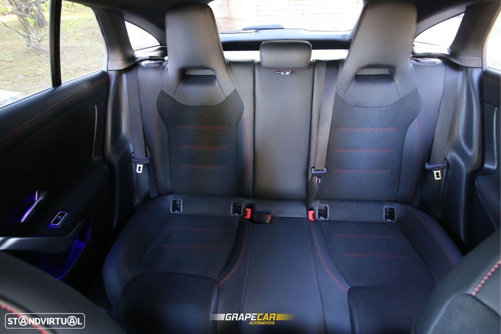 Mercedes-Benz CLA 250 e Shooting Brake AMG Line - 18