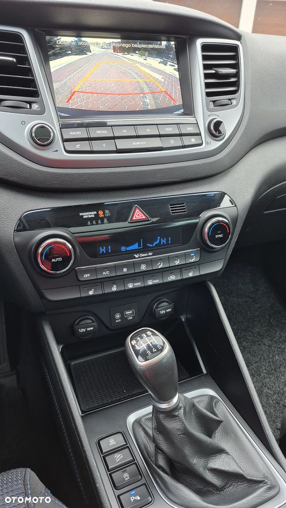 Hyundai Tucson 2.0 CRDI 2WD Style - 22