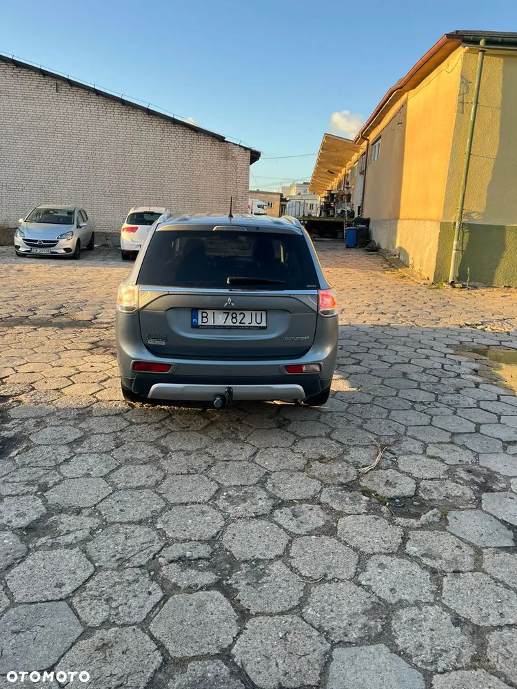 Mitsubishi Outlander 2.0 Intense 4WD CVT - 7