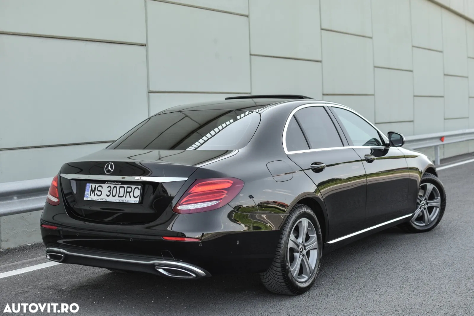 Mercedes-Benz E 220 d Aut. - 4