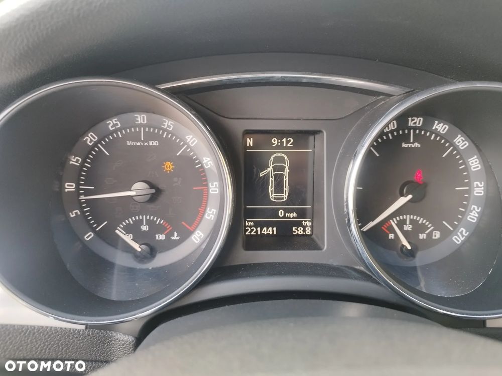 Skoda Superb 2.0 TDI Elegance - 20
