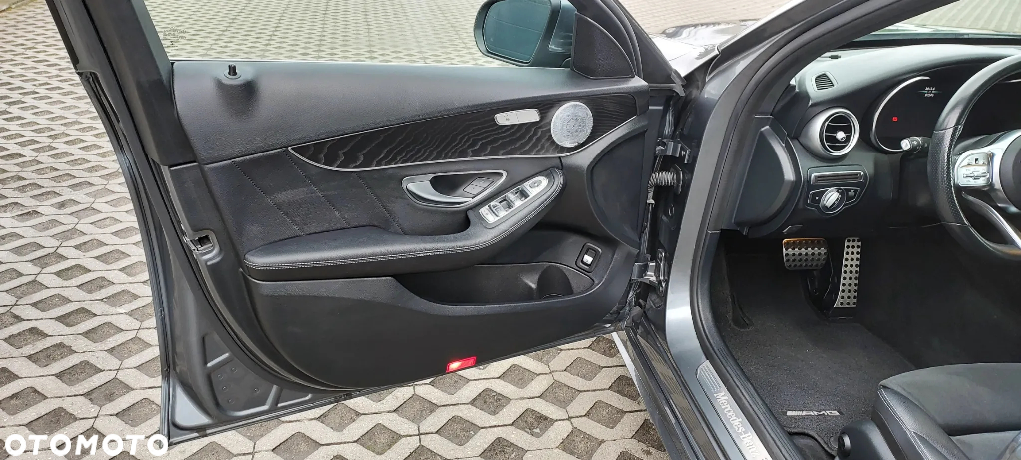 Mercedes-Benz Klasa C 220 d 9G-TRONIC - 26