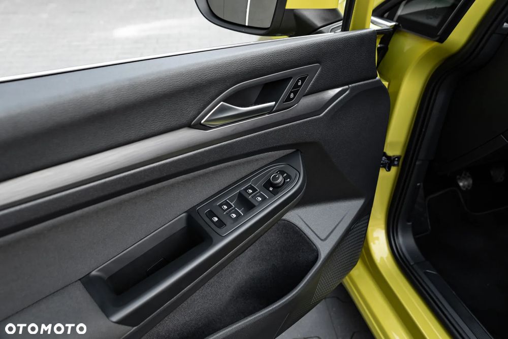 Volkswagen Golf - 11