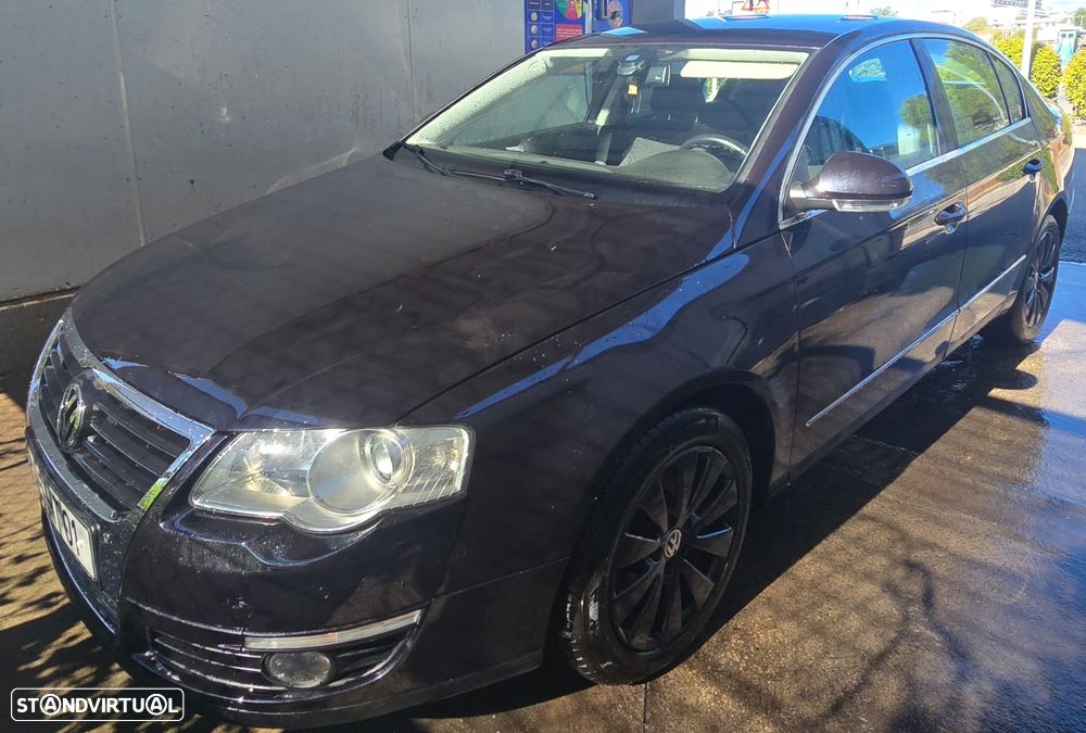 VW Passat 2.0 TDI Trendline BlueMotion - 6