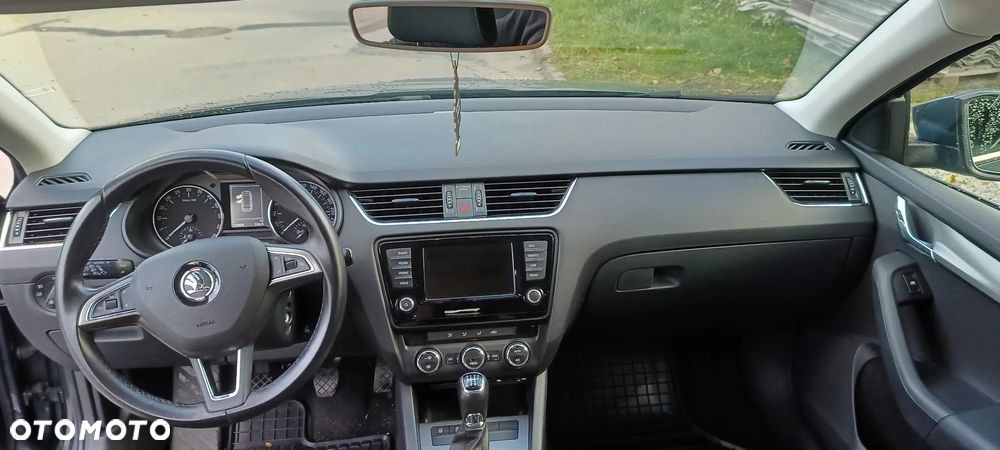 Skoda Octavia 1.6 TDI Edition - 27