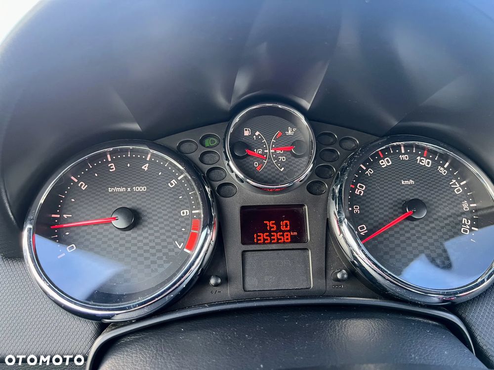 Peugeot 207 CC - 20