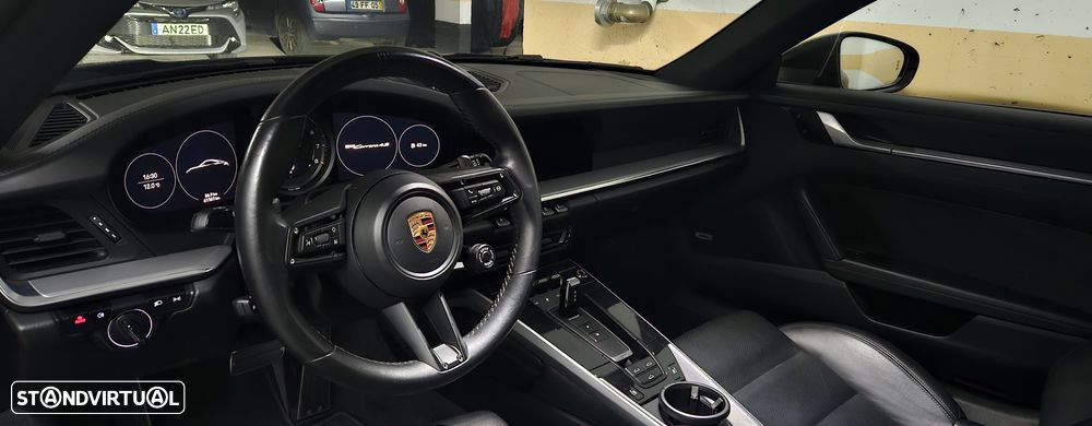 Porsche 911 Série F - 25