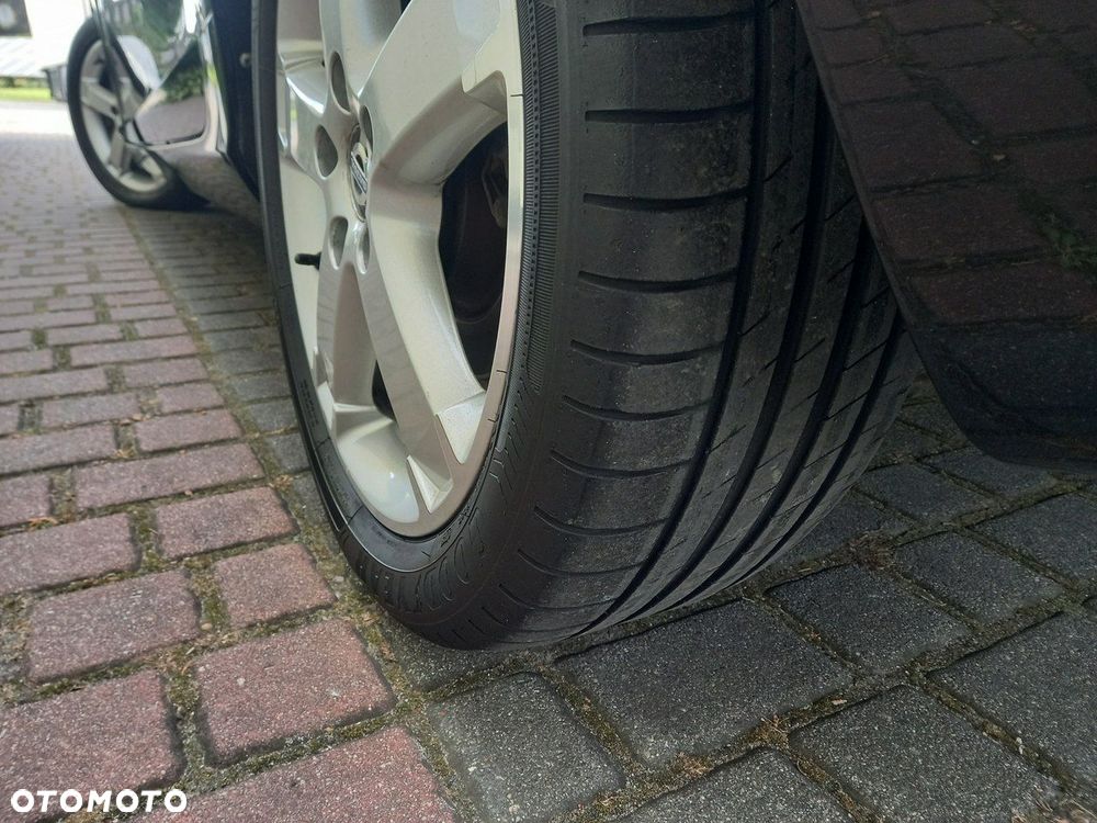 Volvo V40 D2 Kinetic - 8