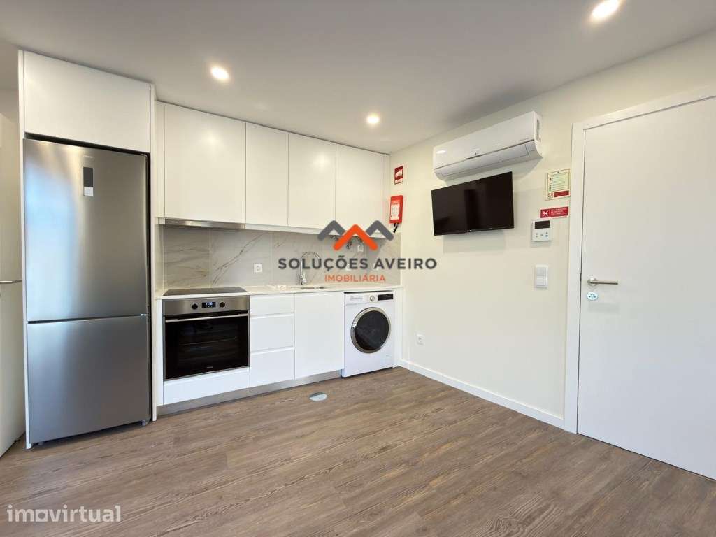 Apartamento T1 Alboi - Mobilado e Equipado - Grande imagem: 3/13