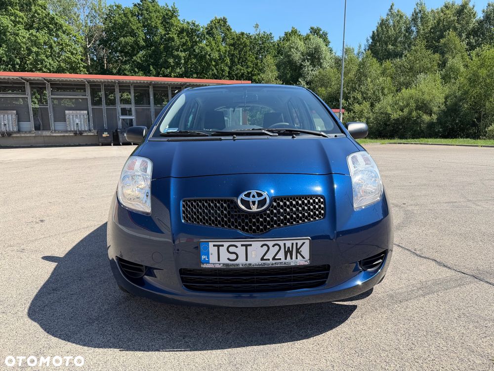 Toyota Yaris 1.3 Terra - 8