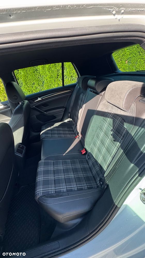Volkswagen Golf 2.0 TDI BMT GTD - 14