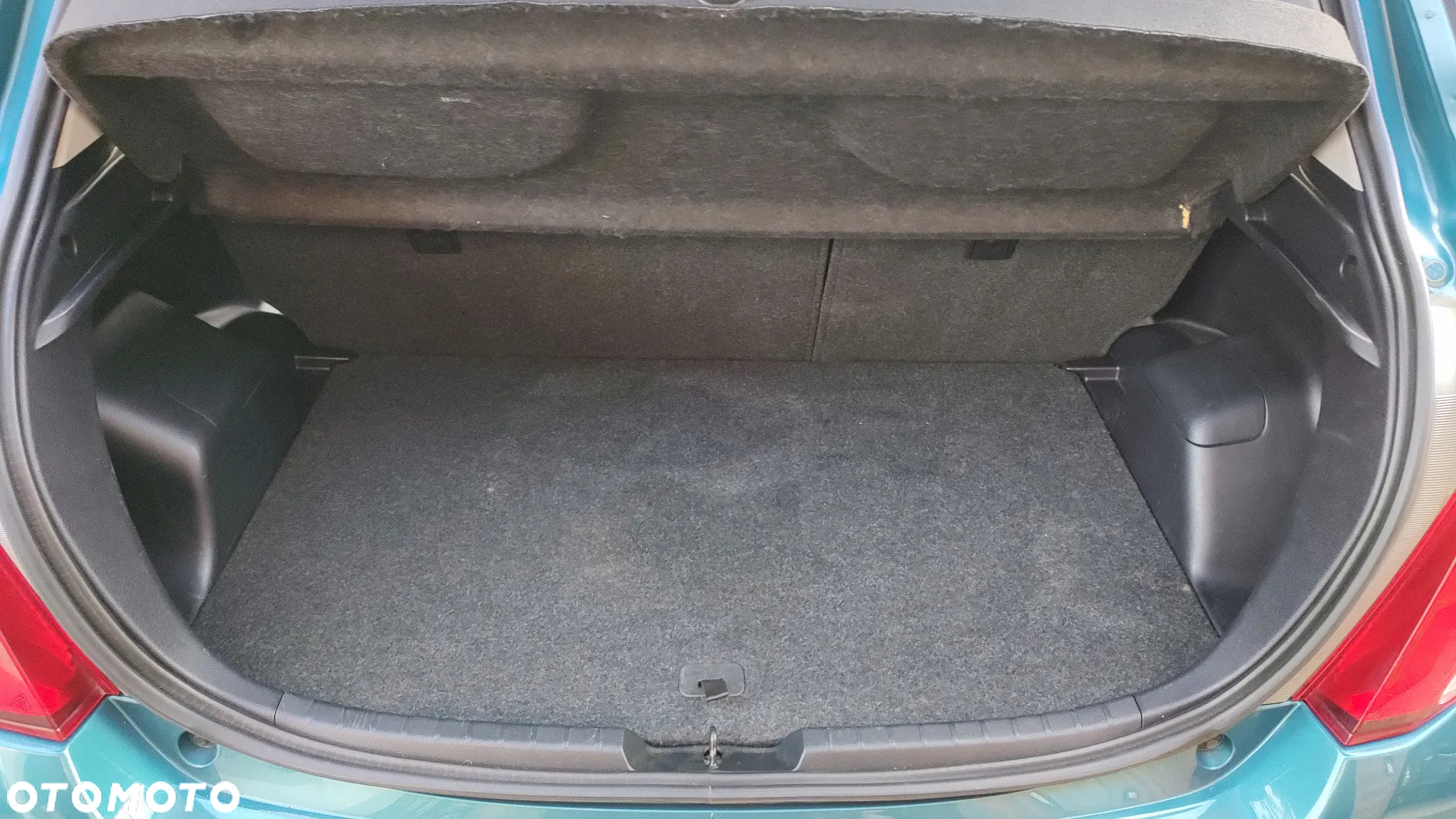 Toyota Yaris - 17