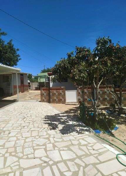 Vende-se vivenda em ótima localização - Grande imagem: 5/9