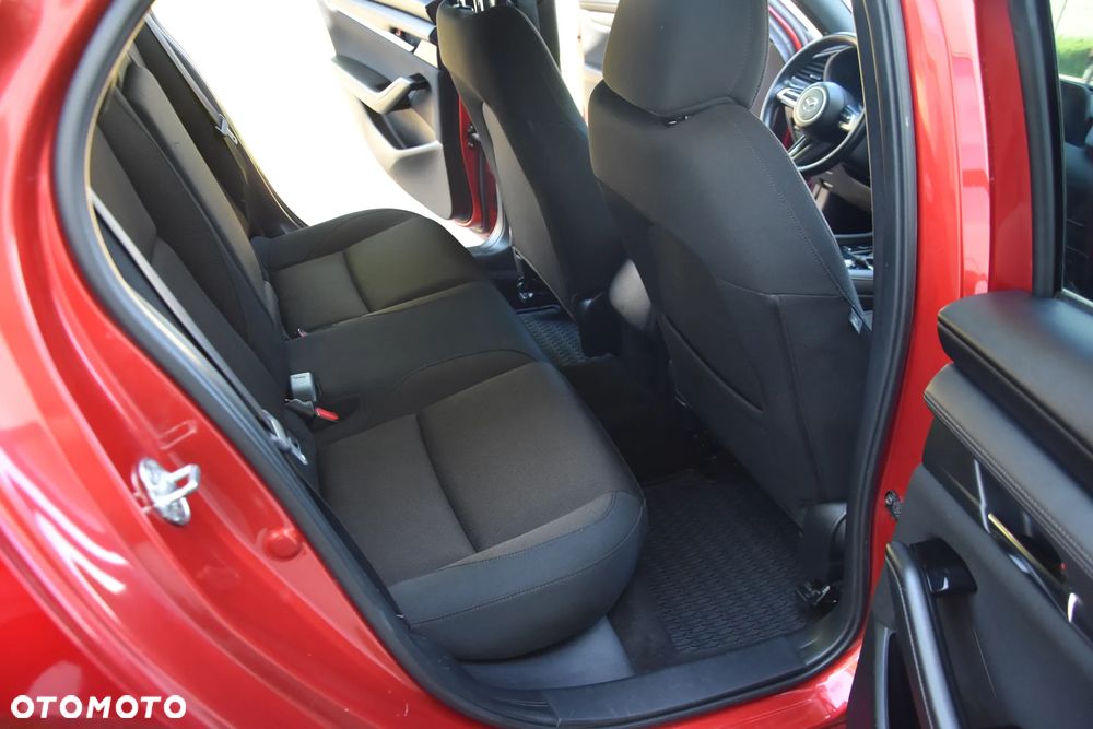 Mazda 3 e-SKYACTIV-G 2.0 M HYBRID DRIVE - 10
