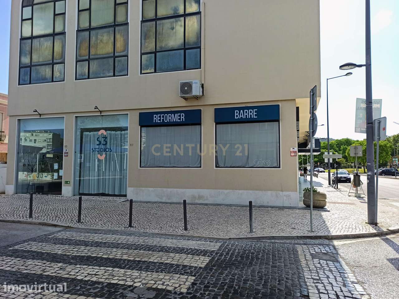 Loja com rendimento para investidores, em plena Avenida Luisa Todi - Grande imagem: 3/14