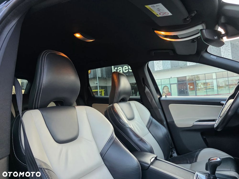 Volvo XC 60 D4 Drive-E Summum - 32