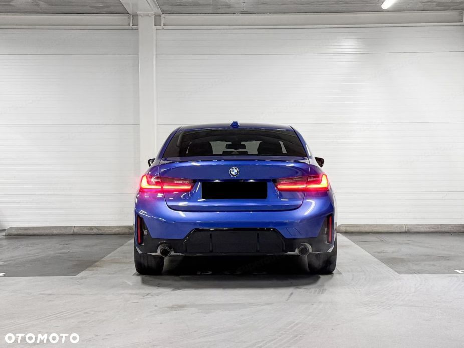 BMW Seria 3 330i xDrive M Sport - 5