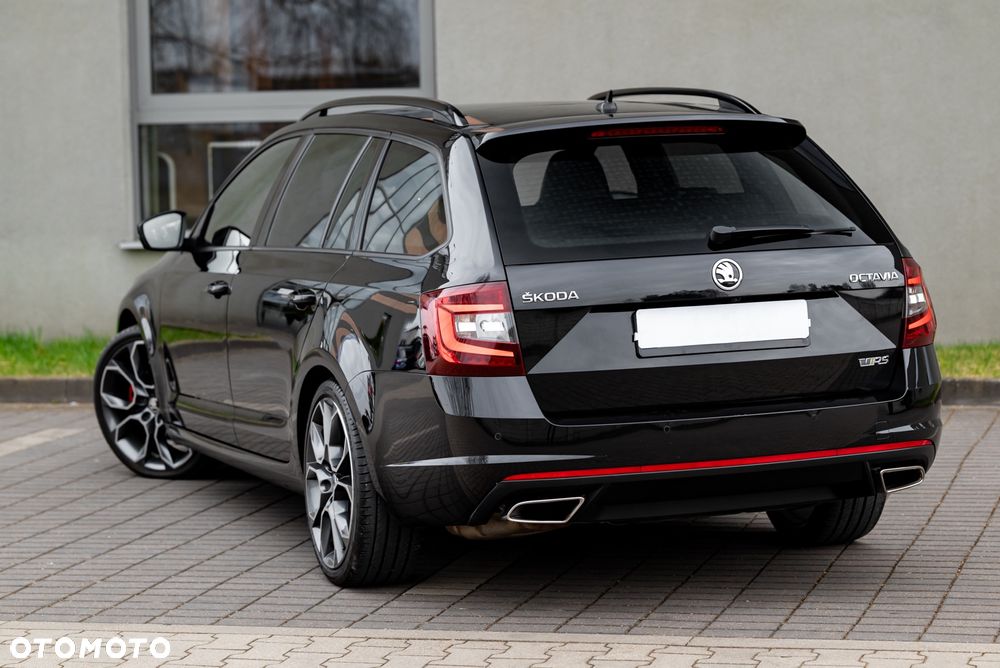Skoda Octavia 2.0 TDI RS DSG - 12