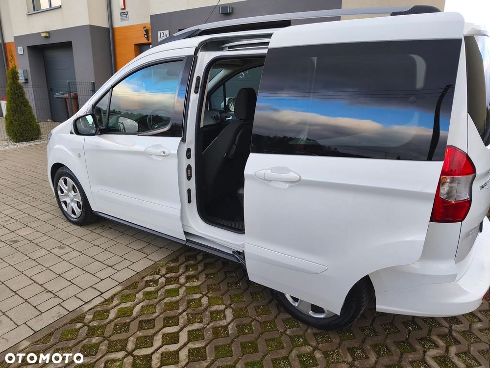 Ford Tourneo Courier 1.5 TDCi Trend - 9