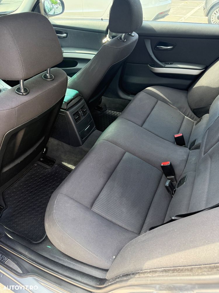 BMW Seria 3 320d - 11