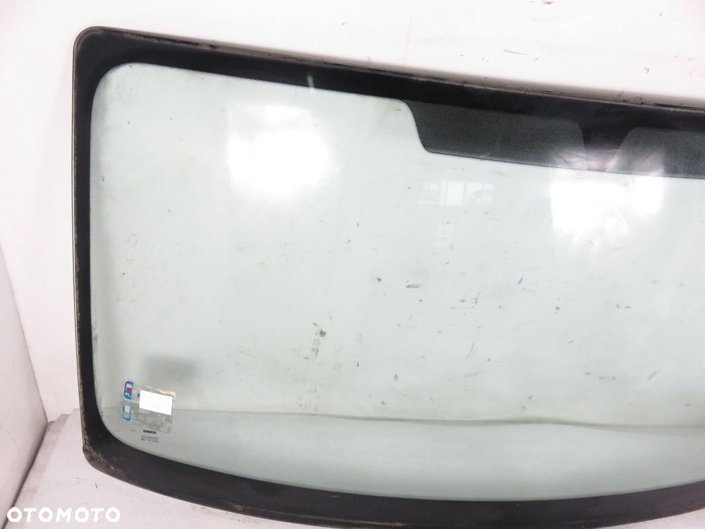 SZYBA CZOŁOWA IVECO DAILY III - 3